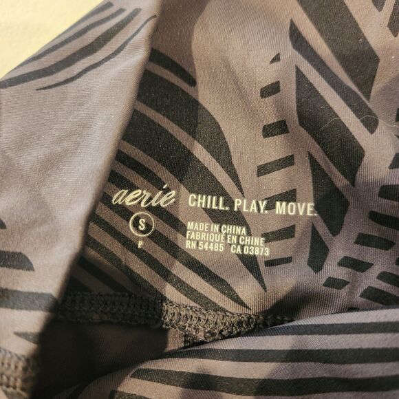 Aerie Womens Dark Gray High Waisted 7/8 Palm Leaves Leggings Size Small Tropical - Picture 8 of 14